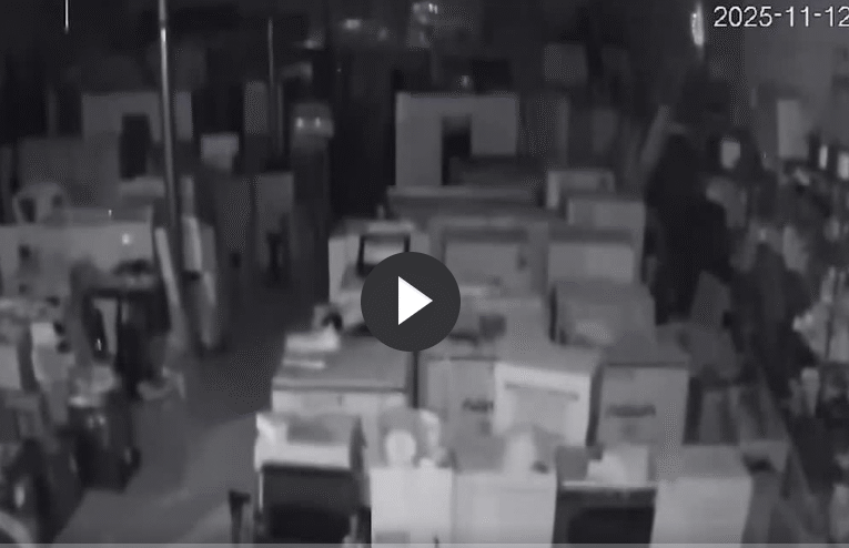 Vi:deo nhà dân ghi lại vụ động đất 4,8 độ giáp biên giới, Hà Nội, Phú Thọ, Thanh Hóa… cảm nhận được rung lă’c