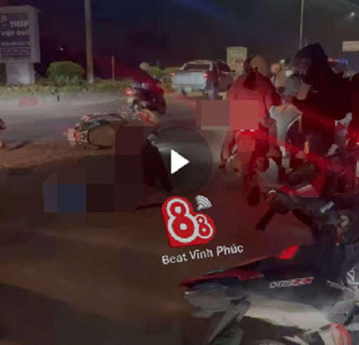 VI:DEO 0CHE: Toàn cảnh hiện trường TN tại Quất Lưu, Hương Canh