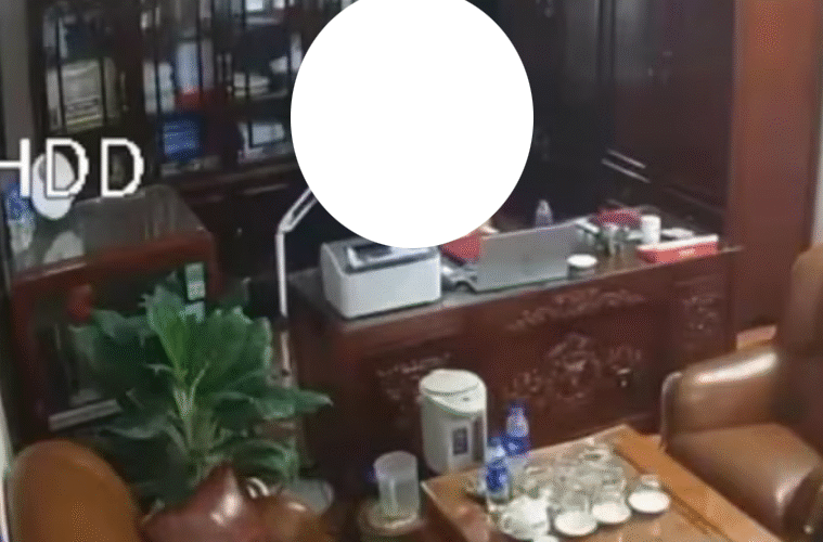 Vụ người đàn ông “th,ân m,ật nhiều phụ nữ”: Chủ tịch hội đồng trường là ai?