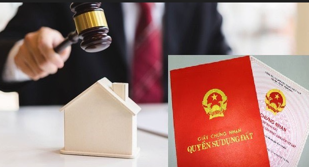 Khởi tố cựu cán bộ xã ở Phú Thọ vì thu vượt hàng trăm triệu đồng của dân