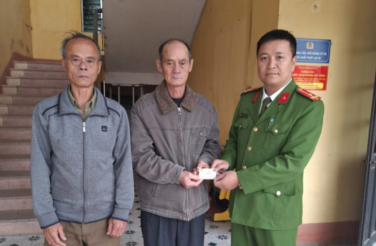 Công an tỉnh Phú Thọ khôi phục d:anh t:ính cho “liệt sĩ” trở về sau gần 50 năm lưu lạc