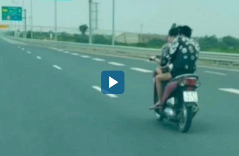 Lập biên bản xử ph:ạt 2 thiếu nữ ‘đ:â`u trâ`n’, phóng xe máy ngược chiều ở làn 100km/h trên cao tốc